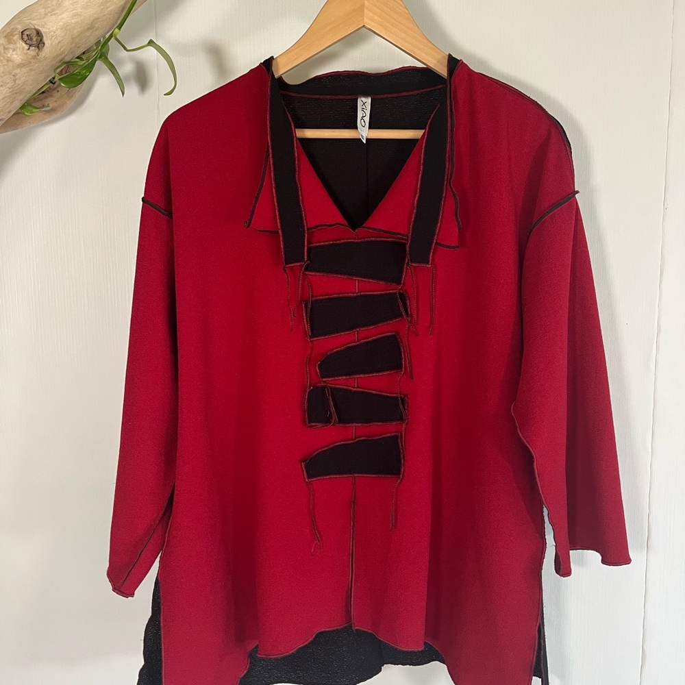 XIAO Boutique Top Size Small